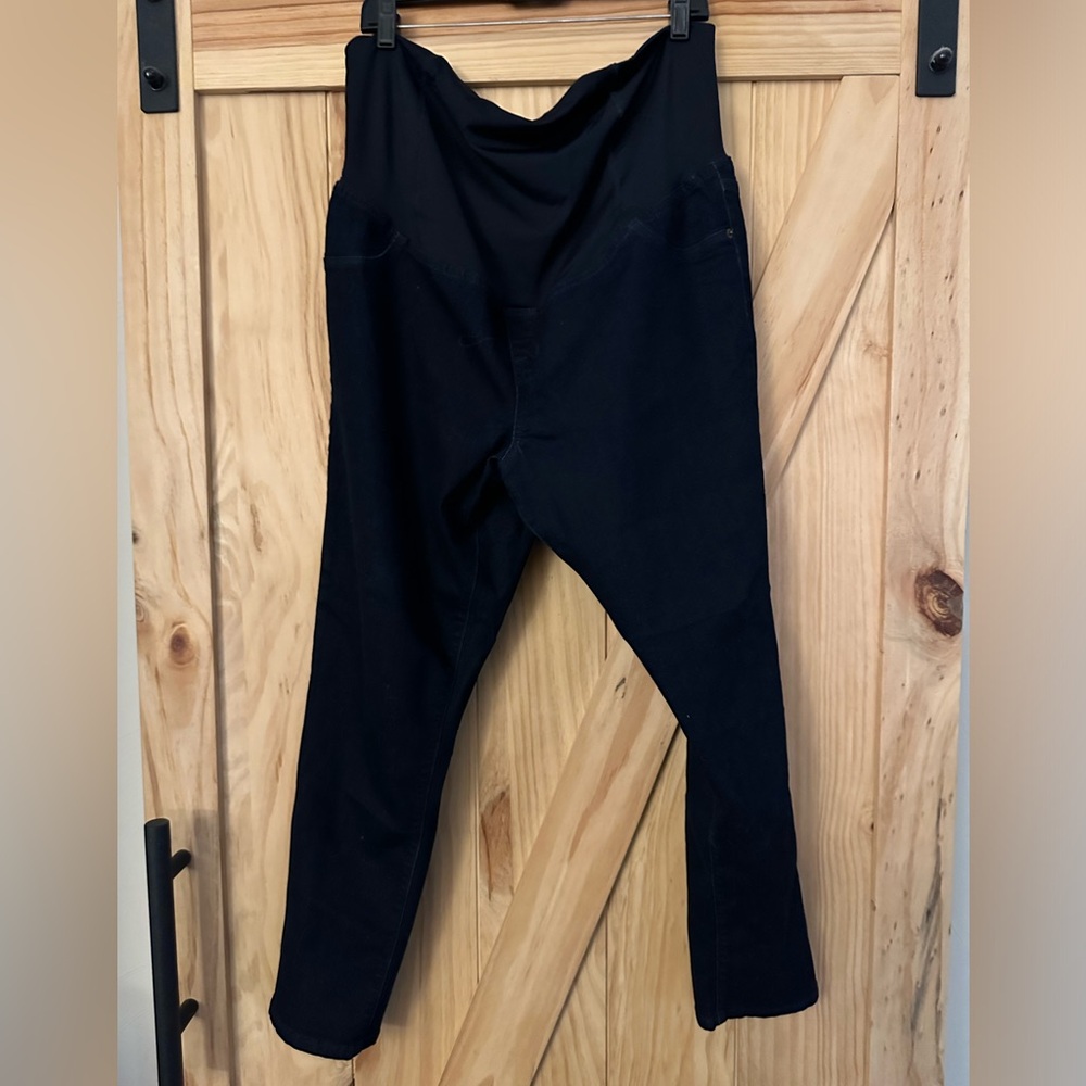 Plus Size Maternity Jeans ~ Isabel from Target, size 18
